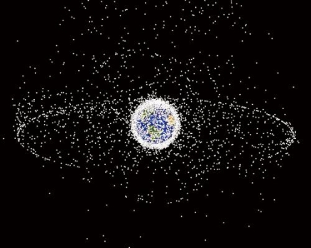 環繞著地球大量的太空垃圾