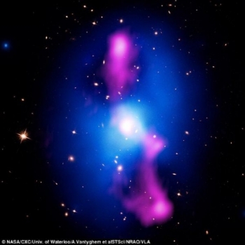 MS 0735.6 + 7421星系團