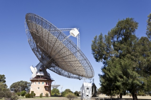 澳洲帕克斯射電望遠鏡