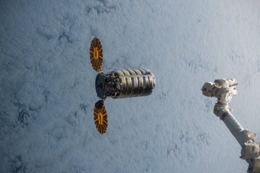 上次天鵝座貨運太空船脫離太空站的情況
