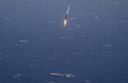 獵鷹九號火箭降落海上平台的情況
