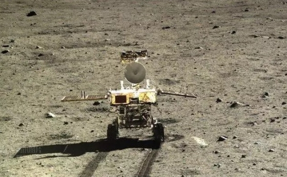 曾經在月球表面進行探測的玉兔號月球車