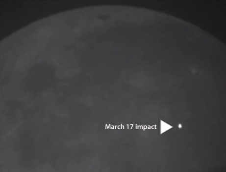 2013年3月17日LRO拍攝隕石撞擊月面照片