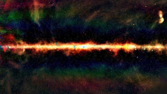 銀河系中心射電頻譜合成的假色照片