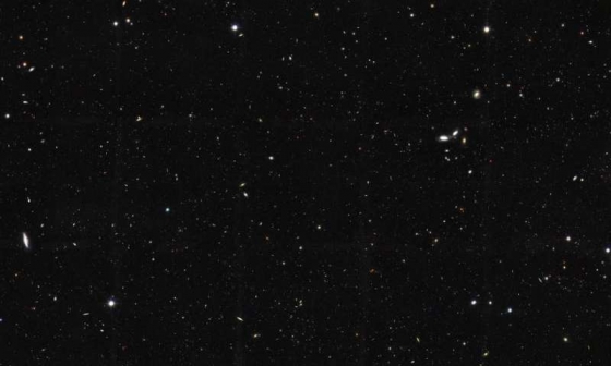 哈勃太空望遠鏡拍攝有過百星系的天區